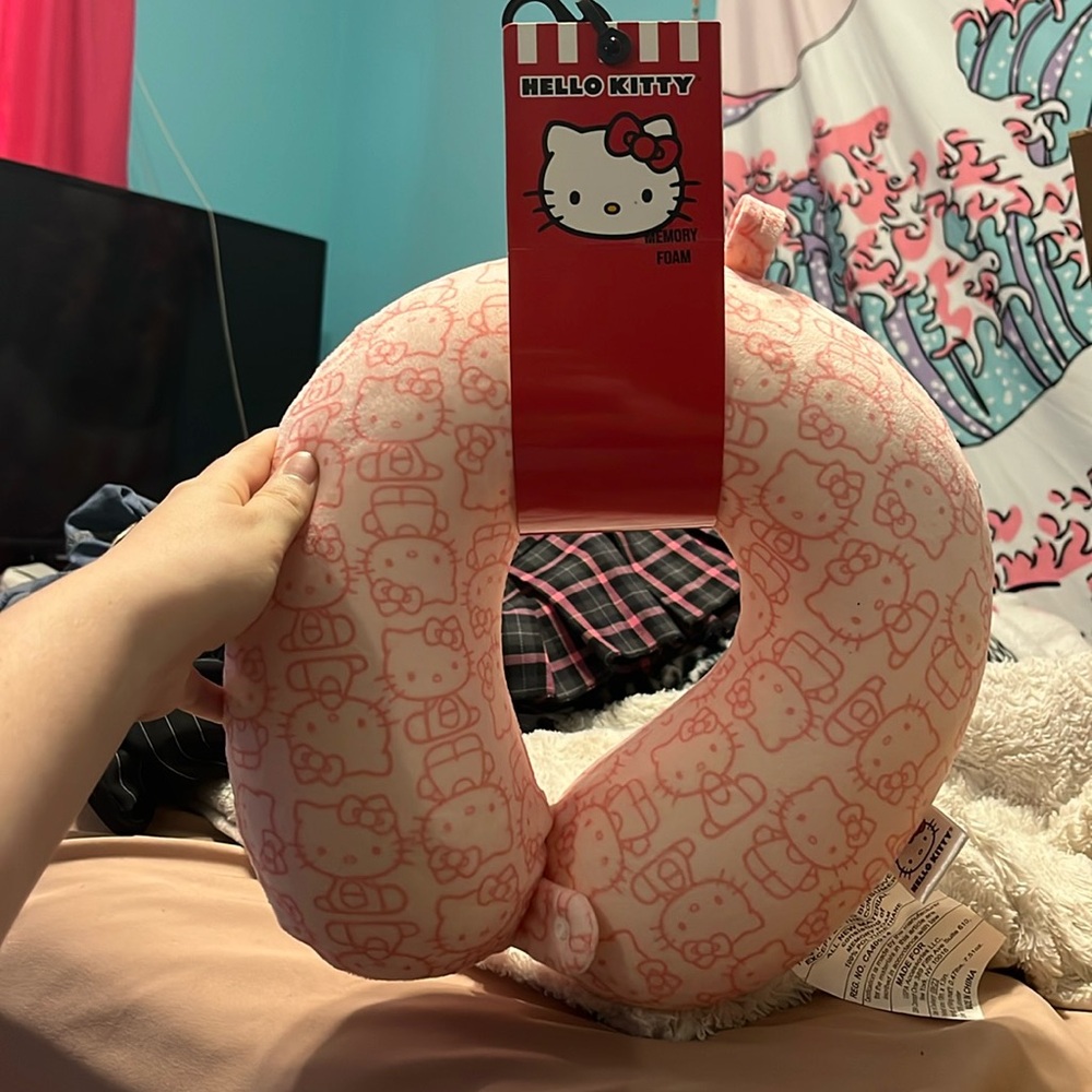 BNWT memory foam hello kitty neck pillow pink